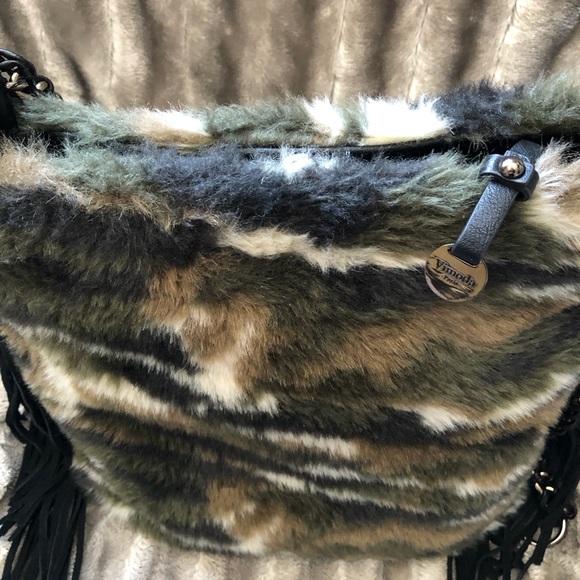 Camouflage 👜 Fringe and Faux Fur Purse NWT - Picture 7 of 10